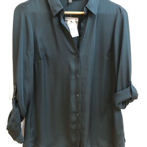 New! Never worn Express “The City Shirt” in Green